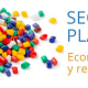 El sector del plástico y administración debaten medidas para impulsar la economía circular y el reciclado